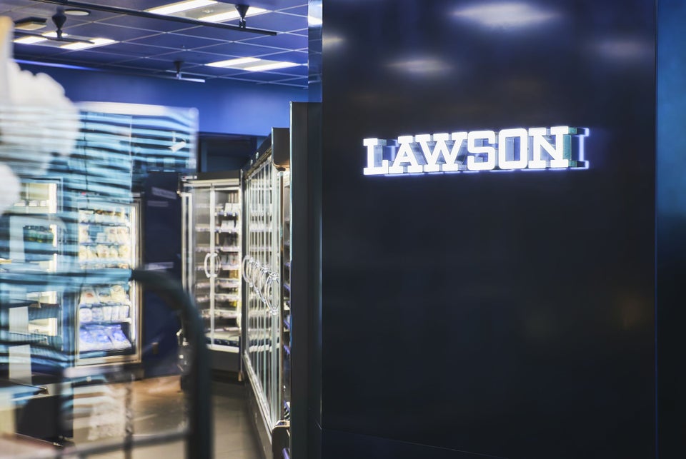 ローソン S KDDI高輪本社店5